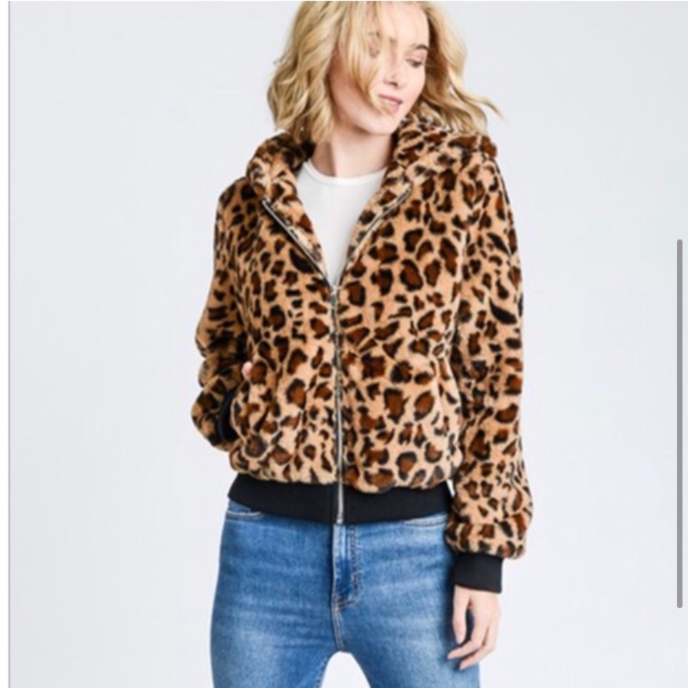 *SOLD* Love Tree Cheetah Print Jacket - Picture 1 of 7